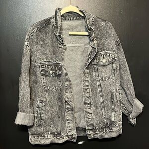 Women’s grey jean jacket